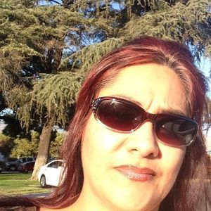 Meet your Posher, Denise